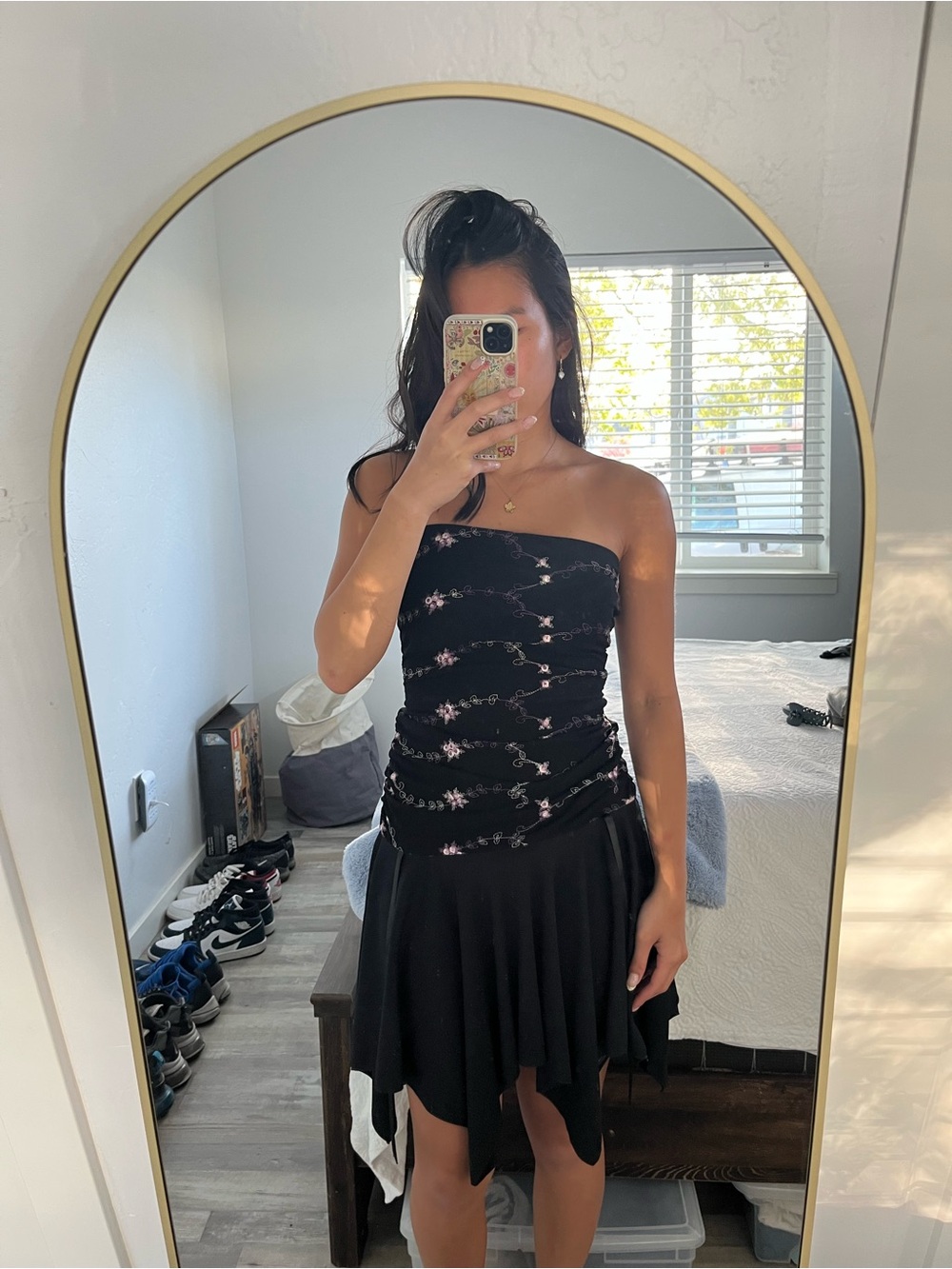 Hourglass Black Strapless Dress with Pink Floral Embroidery